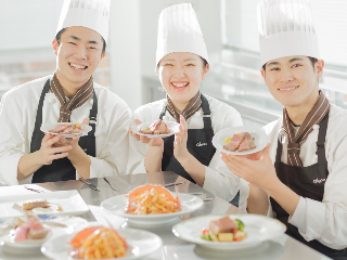 シェフパティシエ専門学校