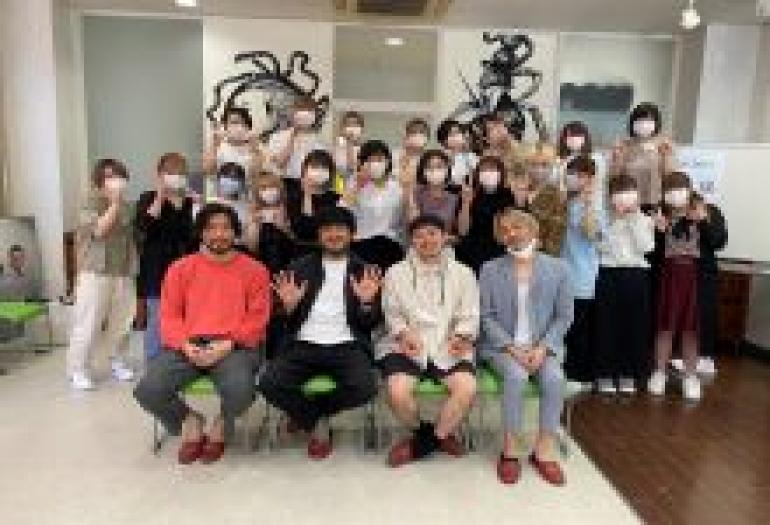 臼井美容専門学校